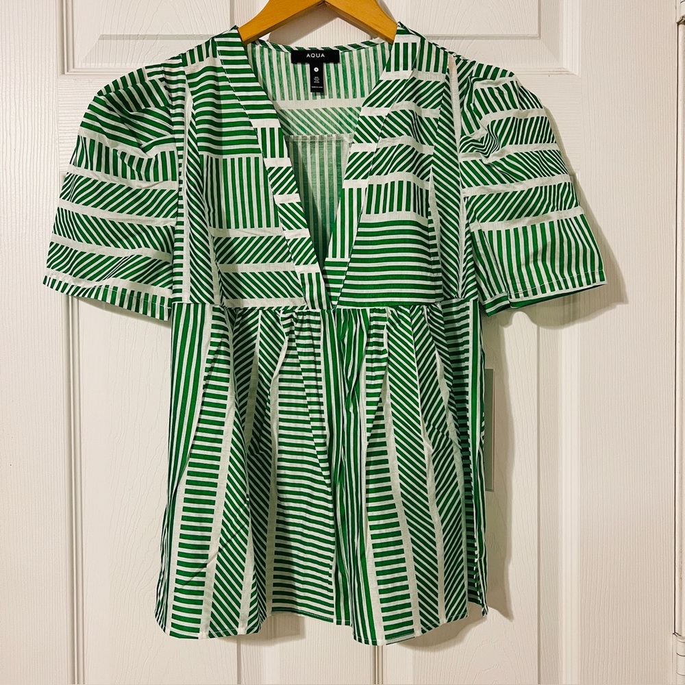 NWT Aqua Shortsleeve Green Striped Top - S